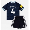 Newcastle United Sven Botman #4 Bortedraktsett Barn 2026-27 Kortermet (+ Korte bukser) Newcastle United Sven Botman #4 Bortedraktsett Barn 2026-27 Kortermet (+ Korte bukser)